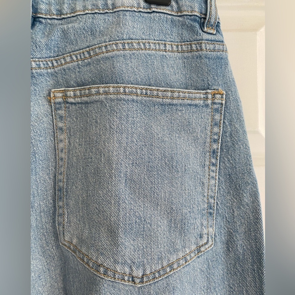 H & M Straight Wide Leg Light Wash Denim Jeans Size 8 - Picture 6 of 7